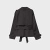 Kort, flödande trenchcoat med bälte Kort, flödande trenchcoat med bälte