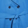 Kort, flödande trenchcoat med bälte