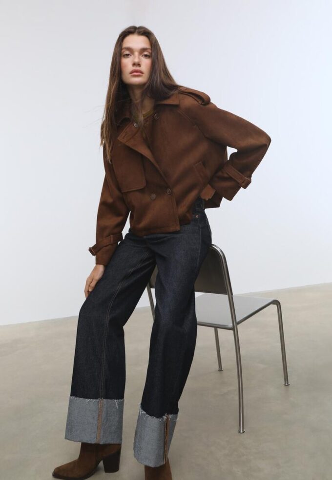 Kort trenchcoat i imitationsmocka Kort trenchcoat i imitationsmocka