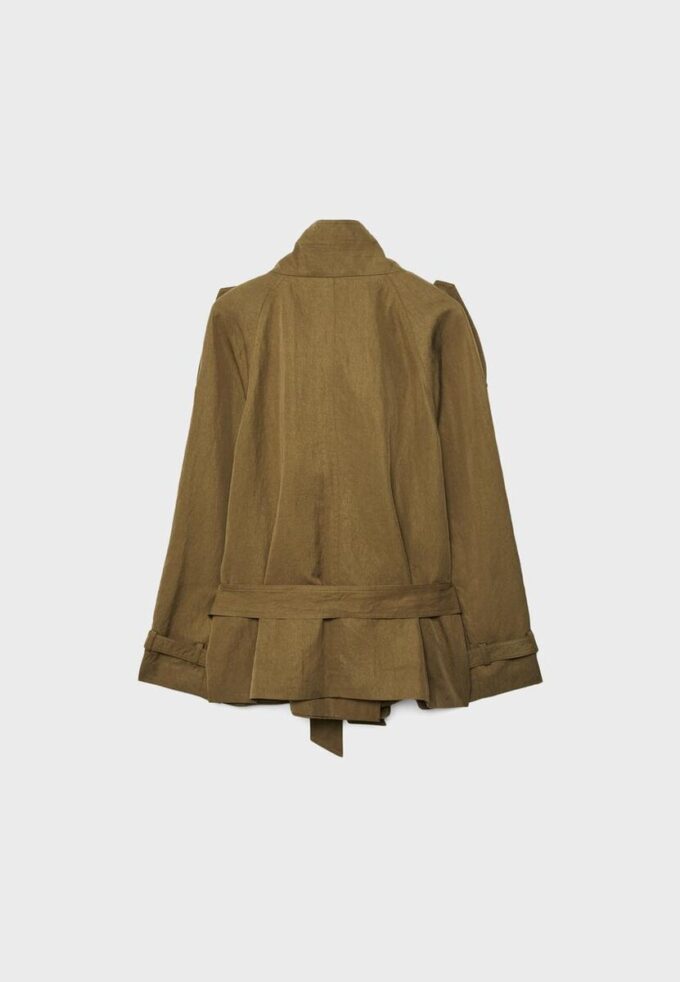 Kort trenchcoat med hög hals Kort trenchcoat med hög hals