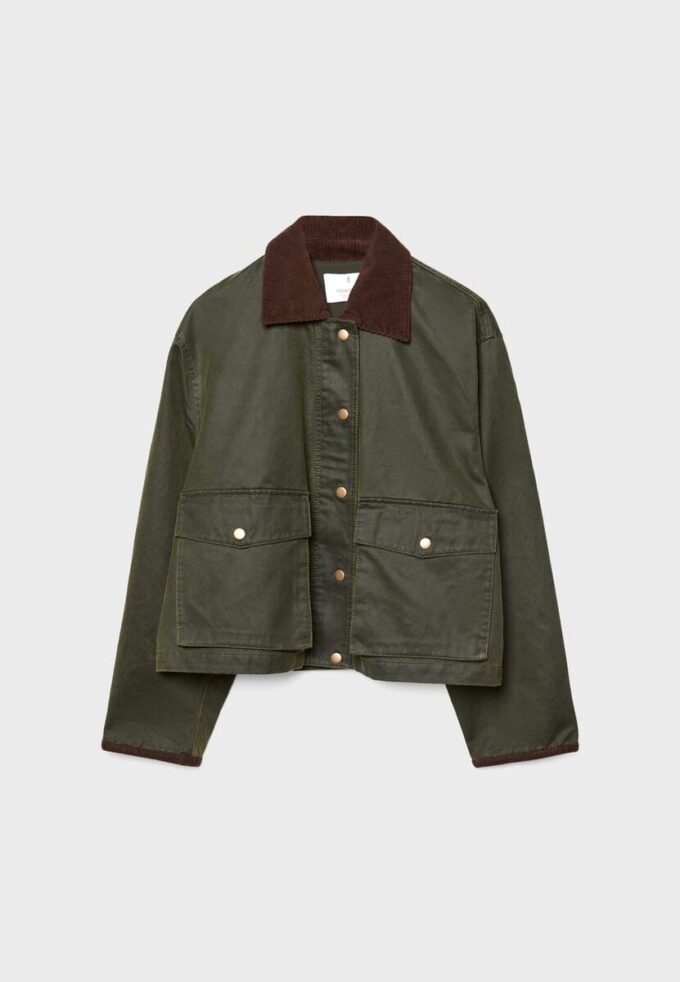 Kort vaxad parkas i kontrastfärger Kort vaxad parkas i kontrastfärger