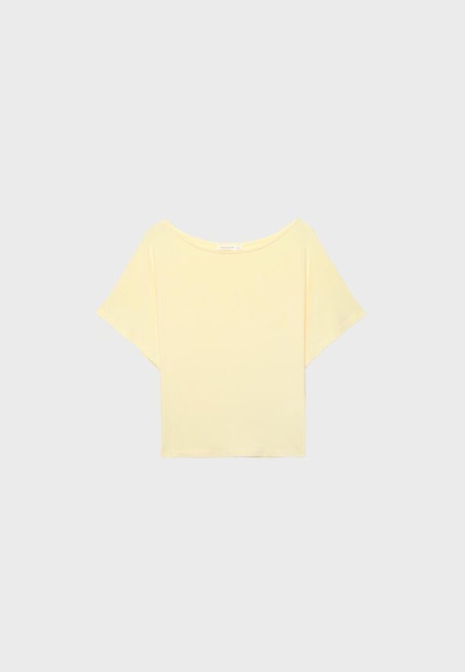 Kortärmad T-shirt med båthals