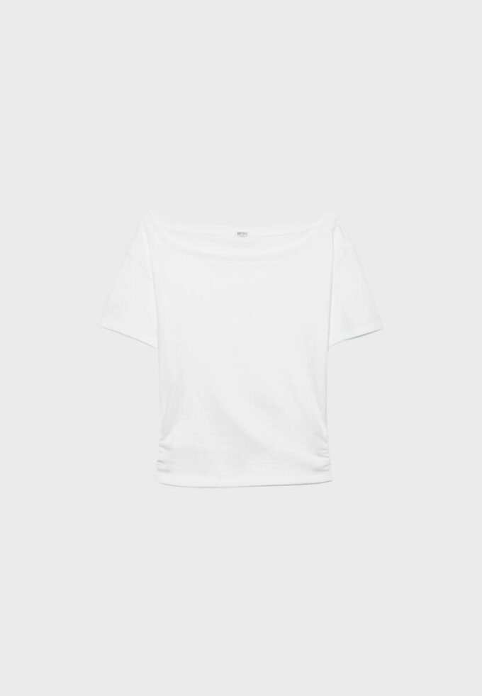 Kortärmad T-shirt med båthals och rynkningar