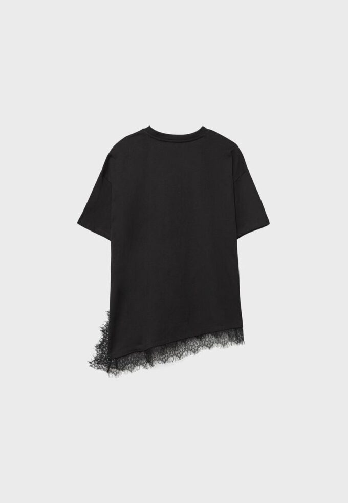 Kortärmad T-shirt med spetskant Kortärmad T-shirt med spetskant