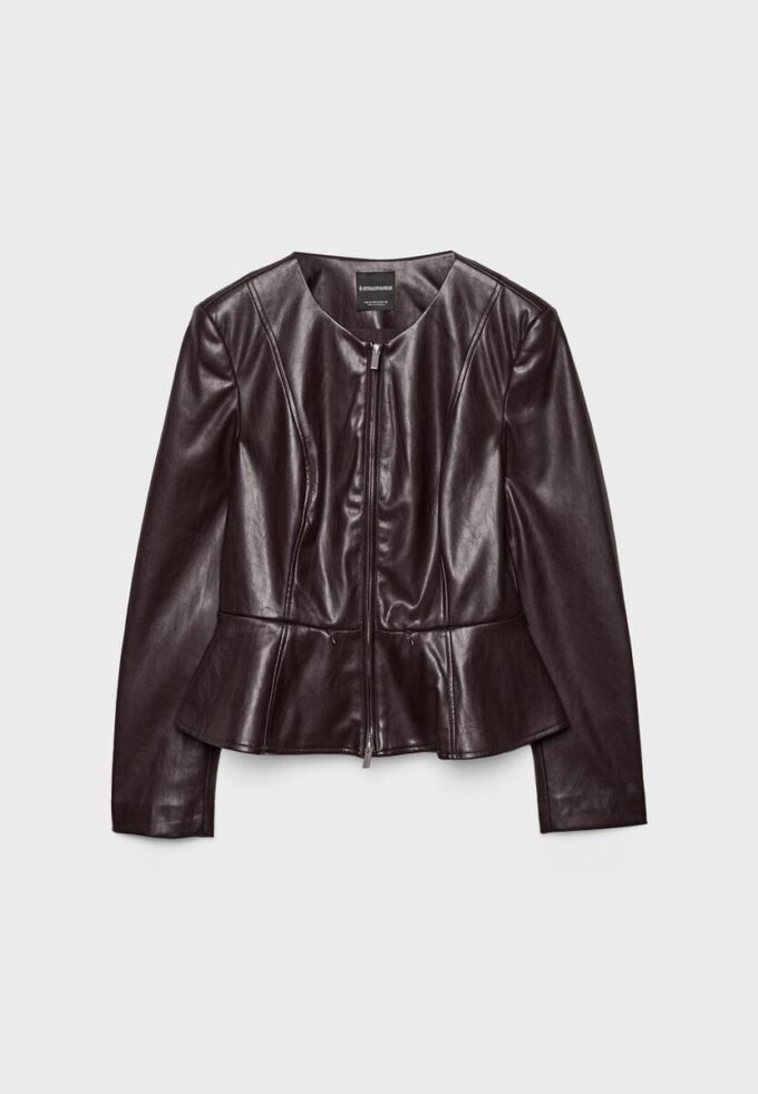 Kraglös kavaj med peplum i skinnlook