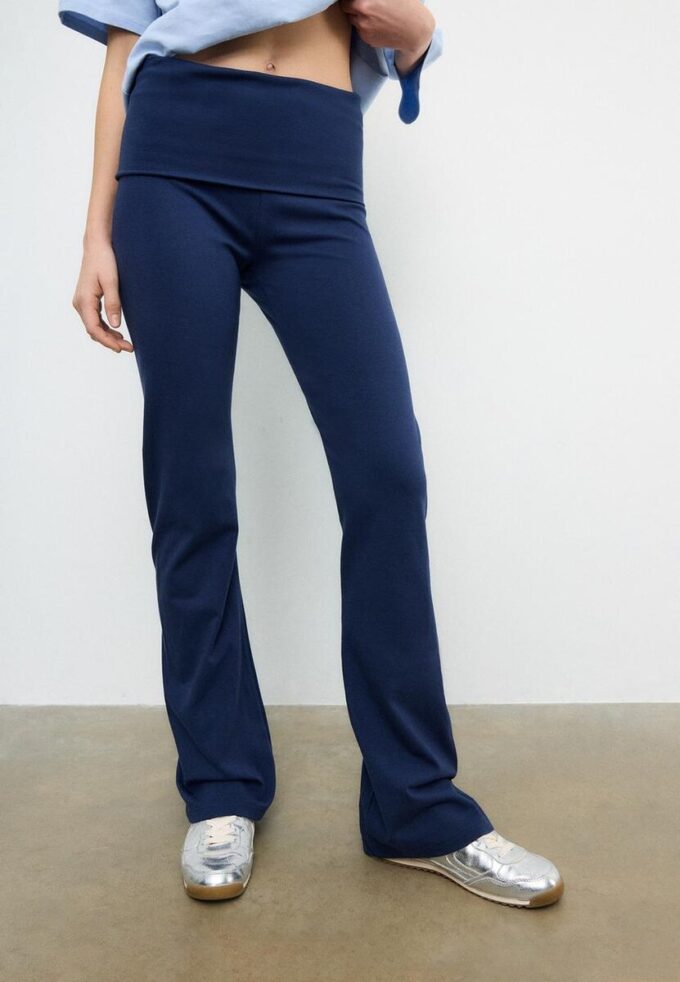 Leggings med utsvängda ben