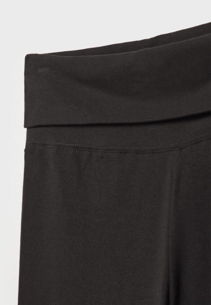 Leggings med utsvängda ben Leggings med utsvängda ben