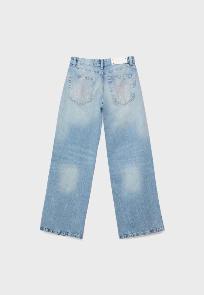 Lågmidjade jeans med Wide Leg och stjärndetalj Lågmidjade jeans med Wide Leg och stjärndetalj