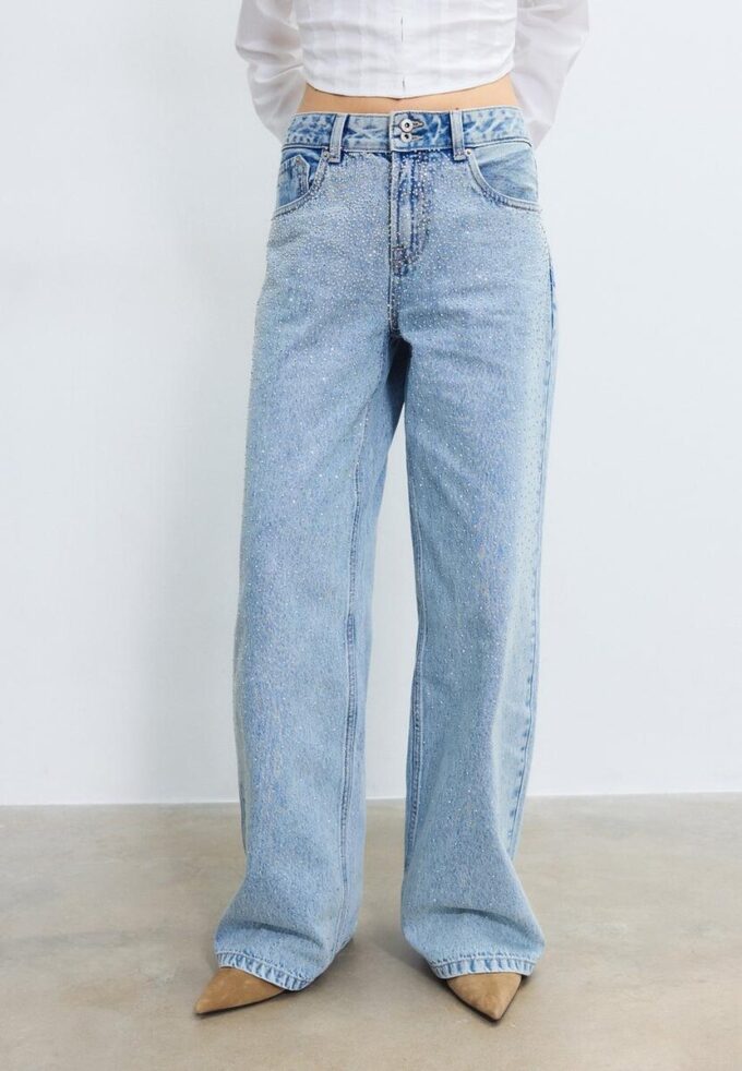 Lågmidjade jeans med Wide Leg och strass Lågmidjade jeans med Wide Leg och strass