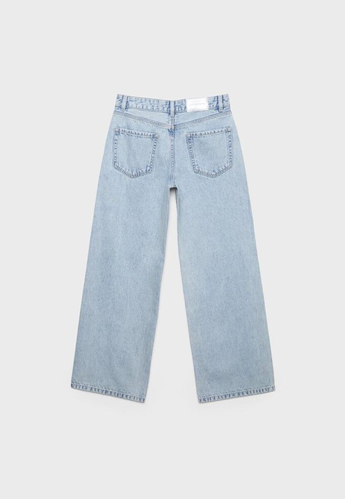 Lågmidjade jeans med Wide Leg och strass Lågmidjade jeans med Wide Leg och strass