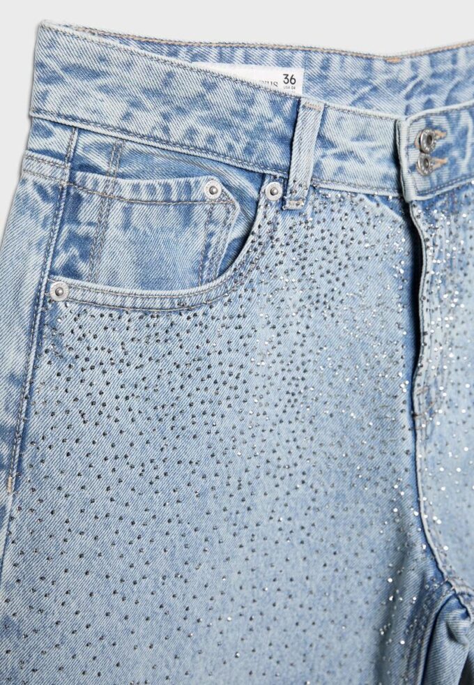 Lågmidjade jeans med Wide Leg och strass Lågmidjade jeans med Wide Leg och strass