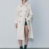 Lång, flödande trenchcoat Lång, flödande trenchcoat