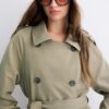Lång, flödande trenchcoat Lång, flödande trenchcoat