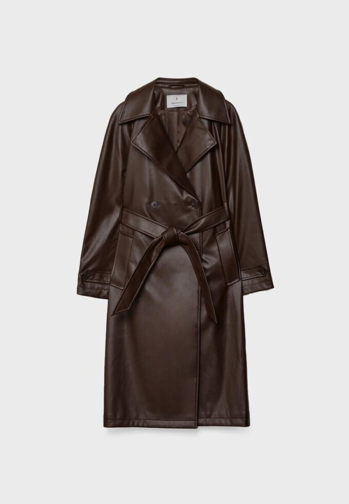 Lång trenchcoat i imitationsskinn Lång trenchcoat i imitationsskinn