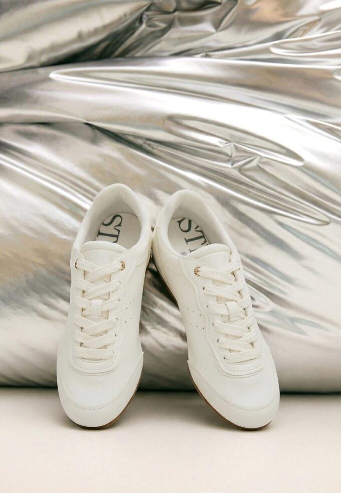 Mjuka sneakers med platt sula