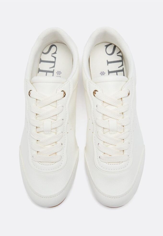Mjuka sneakers med platt sula
