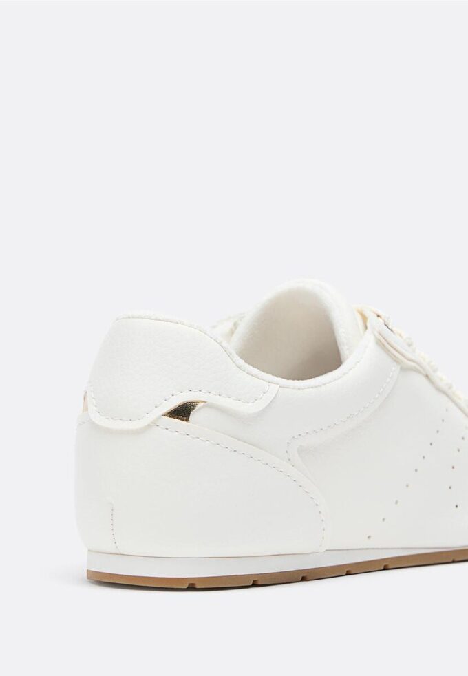 Mjuka sneakers med platt sula