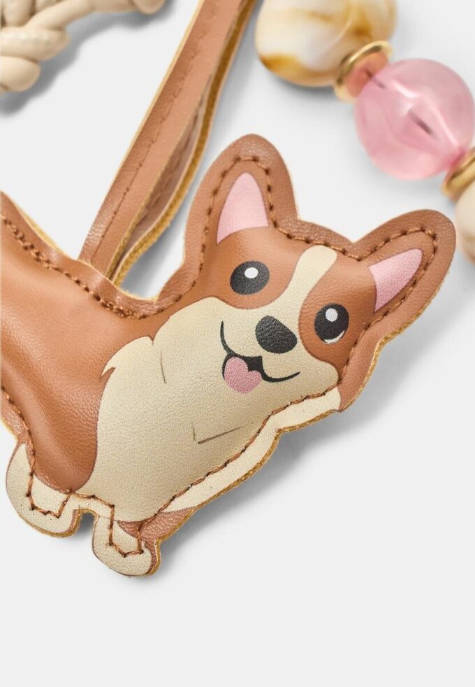 Nyckelring med corgi-berlock