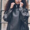 Oversize-jacka i imitationsskinn med revers
