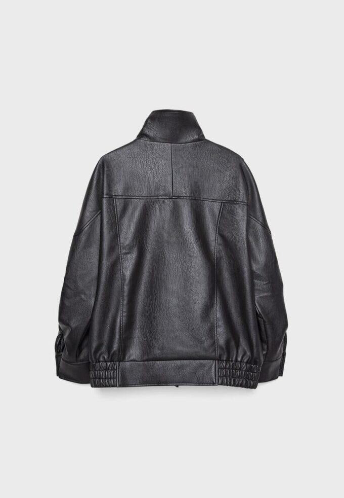 Oversize-jacka i imitationsskinn med revers