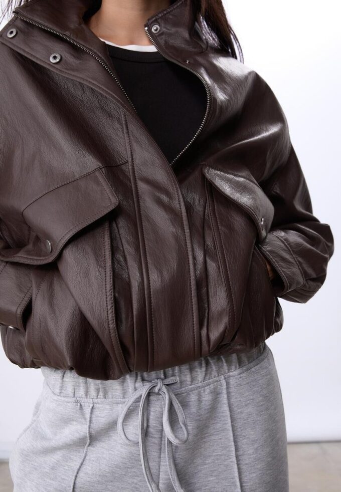 Oversize-jacka i konstläder Oversize-jacka i konstläder