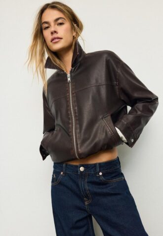 Oversize-jacka med tvättad skinnlook