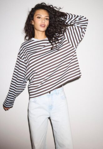 Oversize-T-shirt med långa ärmar och ränder