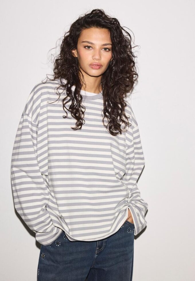 Oversize-T-shirt med långa ärmar och ränder