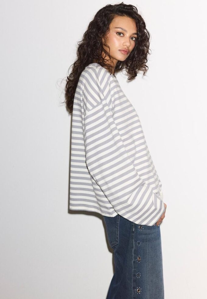 Oversize-T-shirt med långa ärmar och ränder