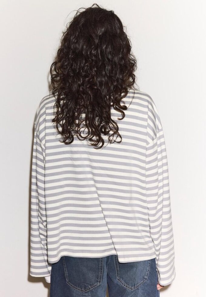 Oversize-T-shirt med långa ärmar och ränder