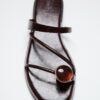 Platta sandaler med stendetaljer Platta sandaler med stendetaljer