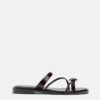 Platta sandaler med stendetaljer Platta sandaler med stendetaljer