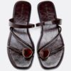 Platta sandaler med stendetaljer Platta sandaler med stendetaljer