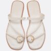 Platta sandaler med stendetaljer Platta sandaler med stendetaljer