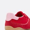Platta sneakers med skinndetaljer