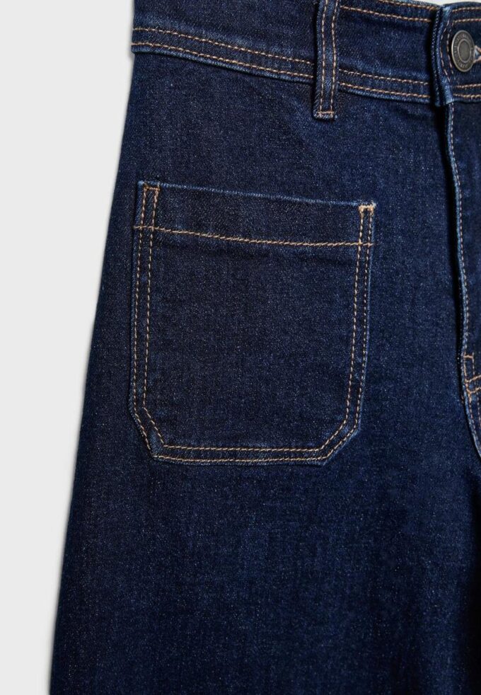 Raka jeans med fickor Raka jeans med fickor