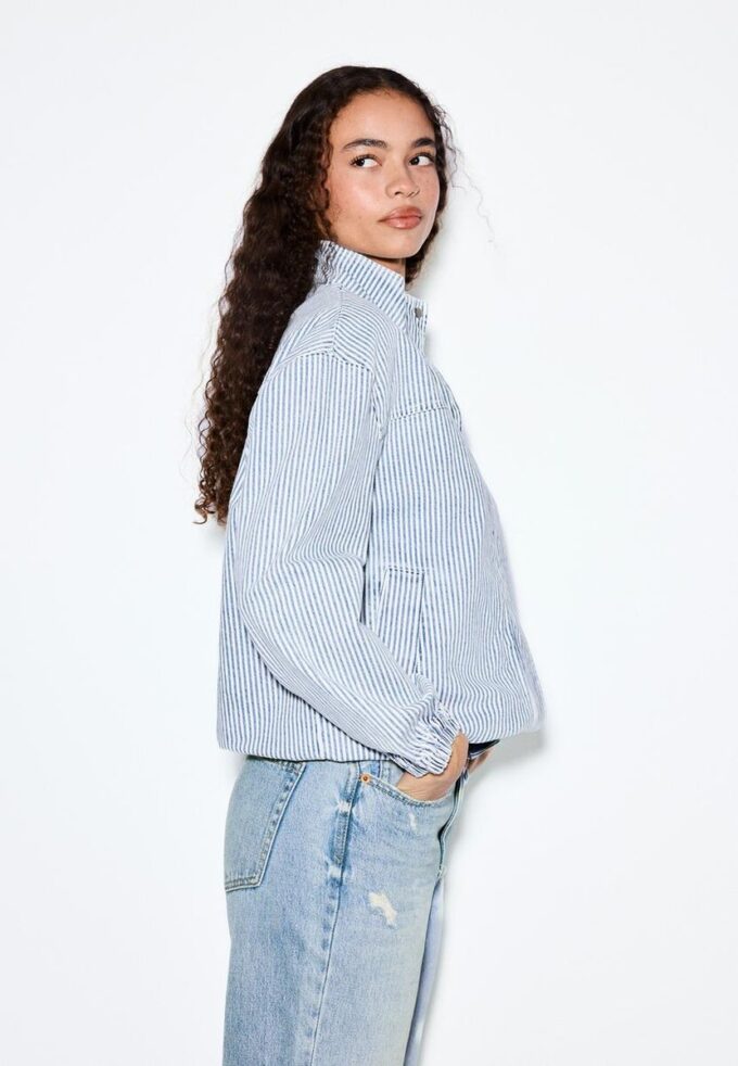 Randig jeansjacka