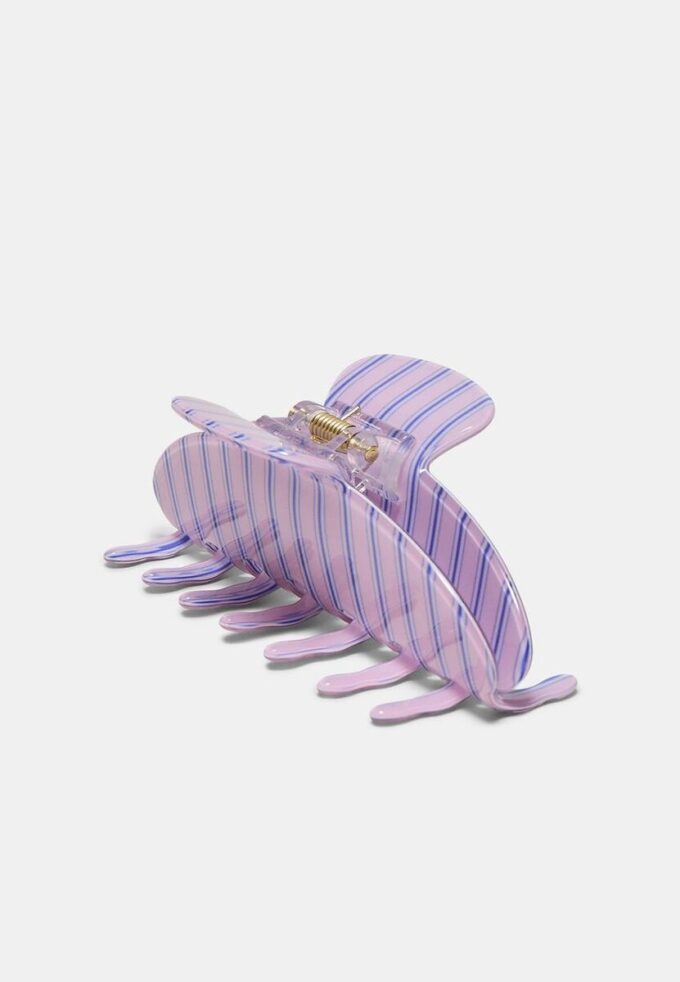 Randig pälsklämma