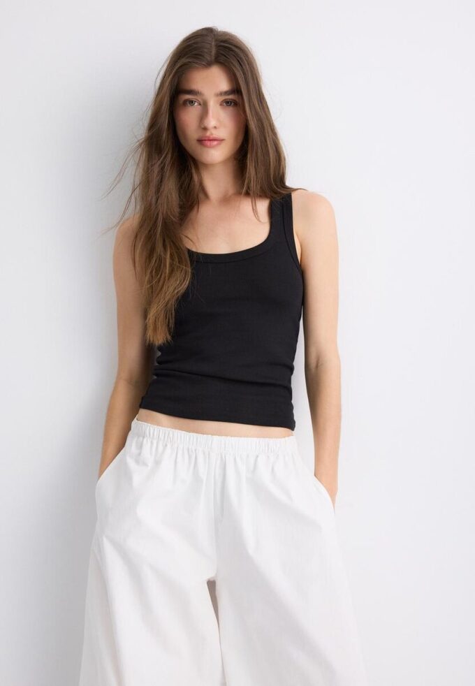 Ribbad T-shirt med racerback