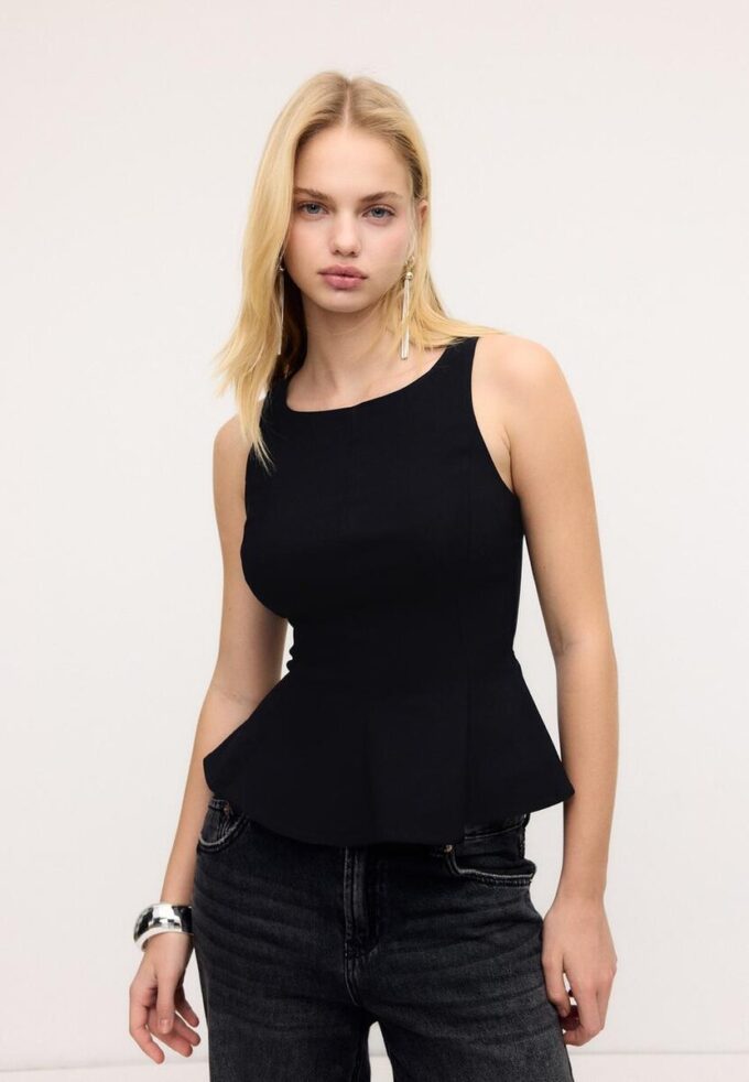 Ärmlös peplum-toppar