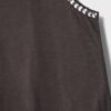 Ärmlös T-shirt med broderade nitar