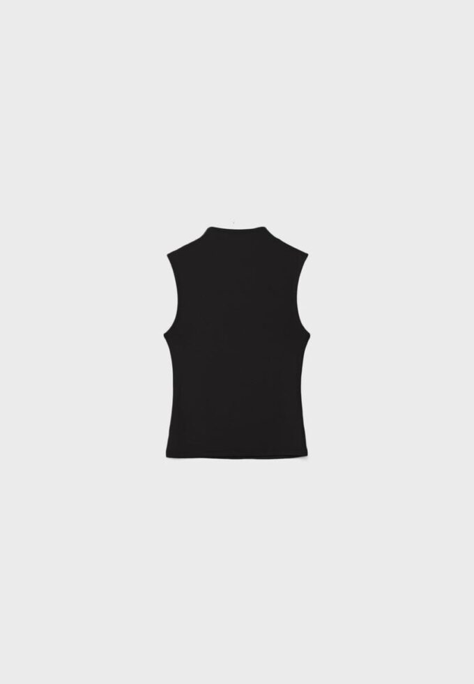 Ärmlös T-shirt med trattkrage