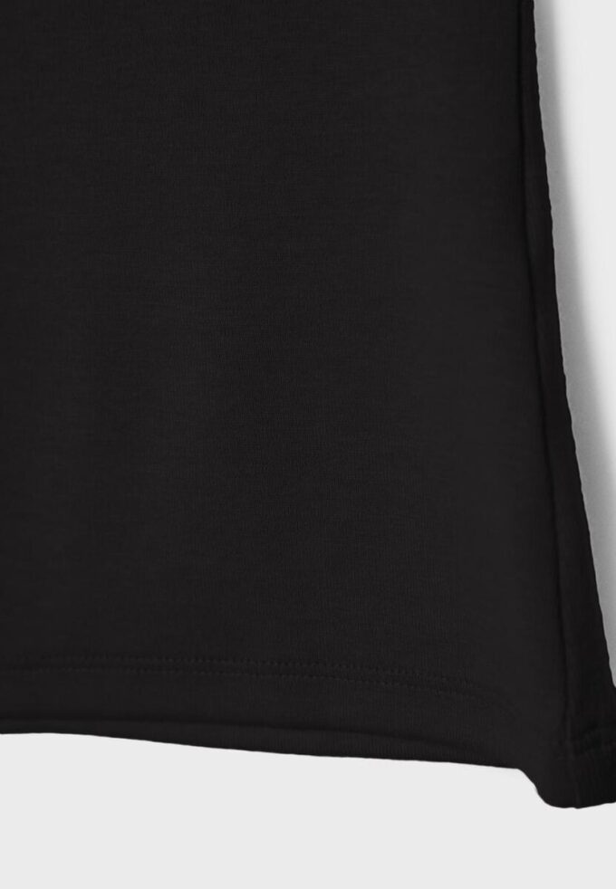 Ärmlös T-shirt med trattkrage