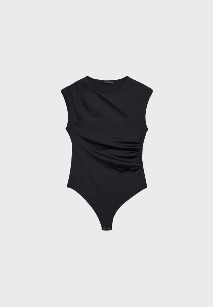 Rynkad bodysuit