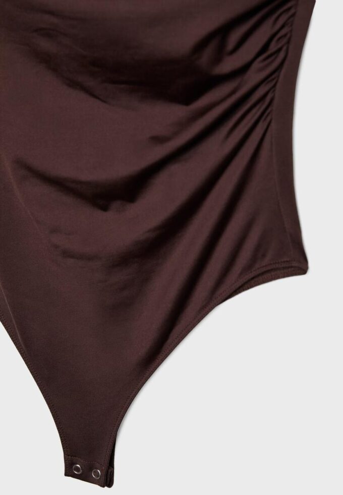 Rynkad bodysuit