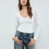 Rynkad bodysuit i polyamid med V-ringning Rynkad bodysuit i polyamid med V-ringning