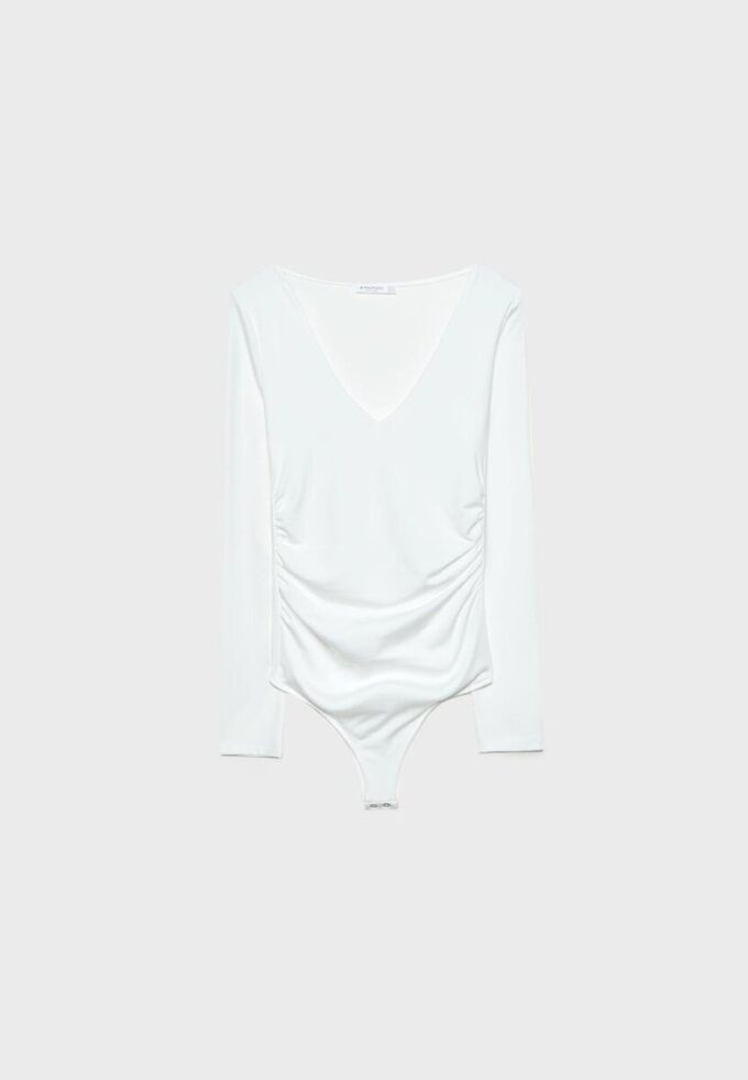 Rynkad bodysuit i polyamid med V-ringning Rynkad bodysuit i polyamid med V-ringning