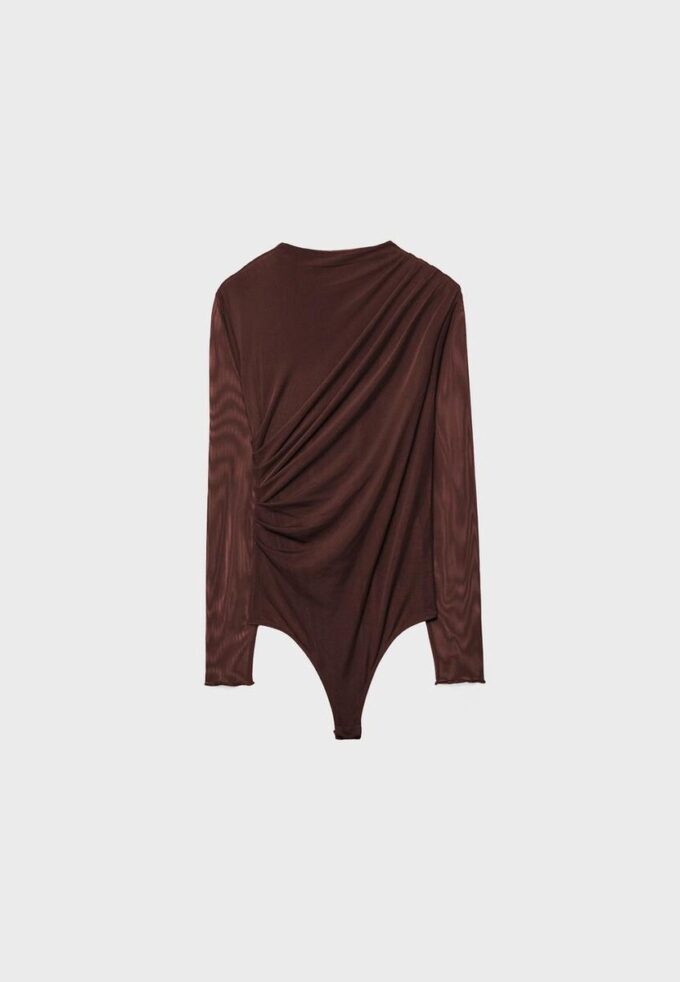 Rynkad bodysuit i tyll