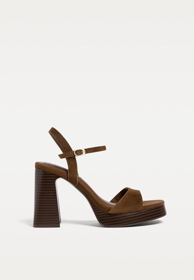 Sandaler med plattform i skinn
