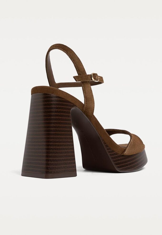 Sandaler med plattform i skinn